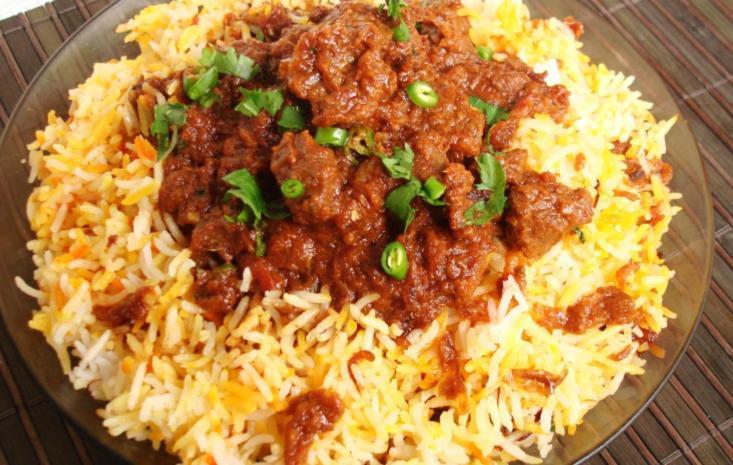 Dubai Hotel & Restaurant Кумараком Екстериор снимка